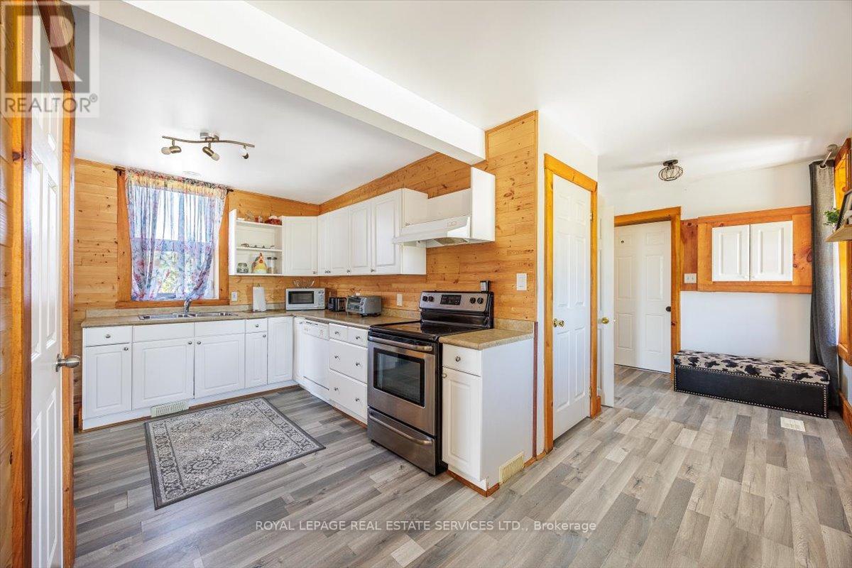 26735 Highway 89 Highway, Southgate, Ontario  N0C 1B0 - Photo 25 - X12439467