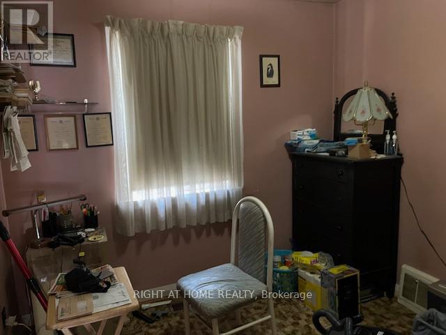 182 Flora Drive E, Toronto (Dorset Park), Ontario  M1P 1A9 - Photo 7 - E12401371