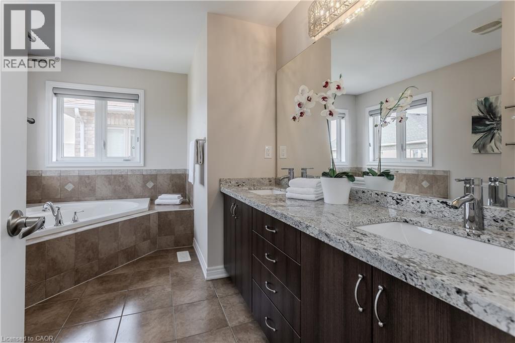 3295 Hopkins Drive, Burlington, Ontario  L7M 0M8 - Photo 23 - 40775593