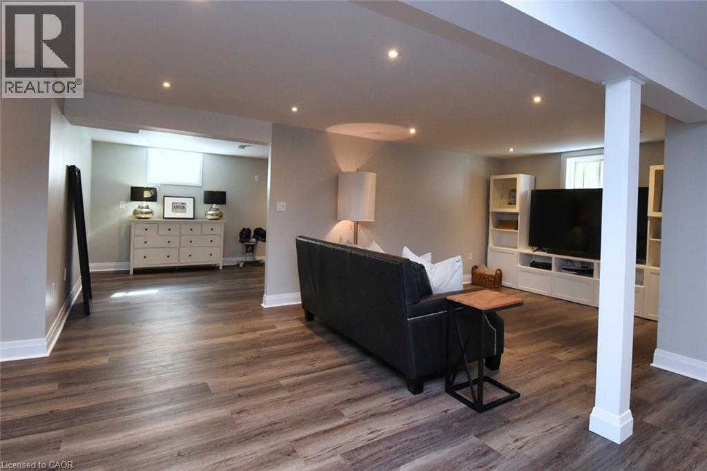 206 Dumbarton Avenue, Hamilton, Ontario  L8K 5C3 - Photo 29 - 40774506