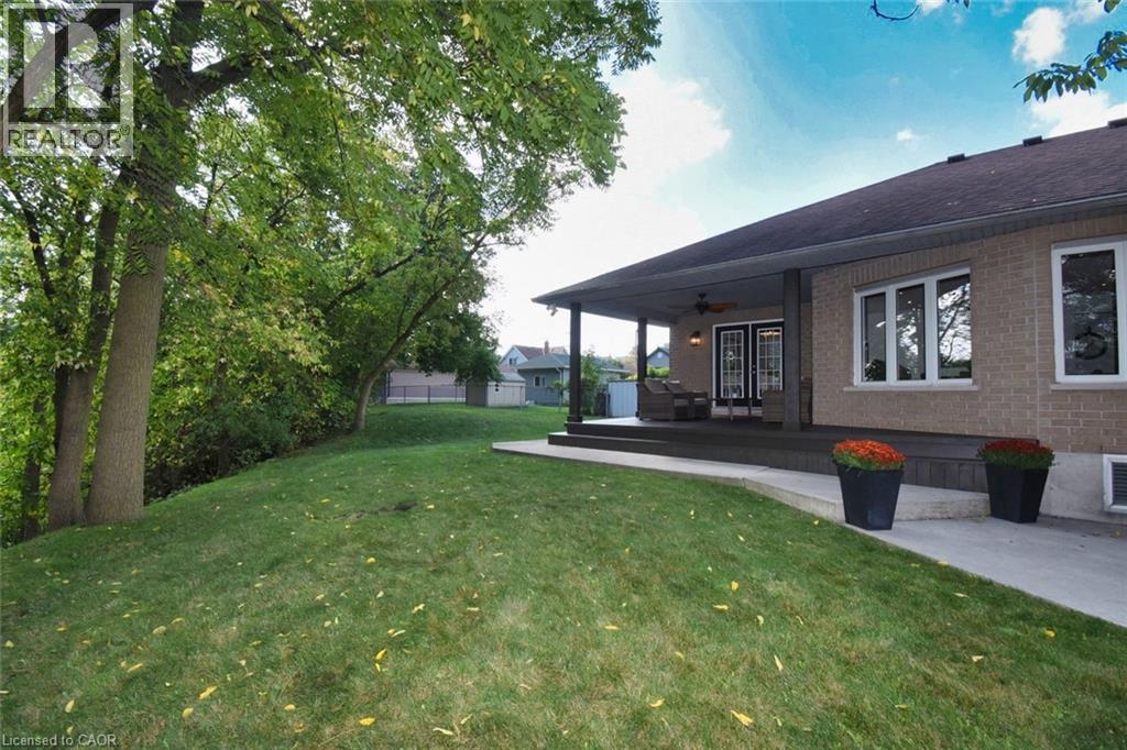 206 Dumbarton Avenue, Hamilton, Ontario  L8K 5C3 - Photo 38 - 40774506