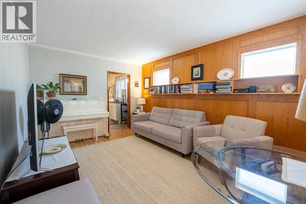 1221 4 Avenue S, Lethbridge, Alberta  T1J 0P9 - Photo 6 - A2255302