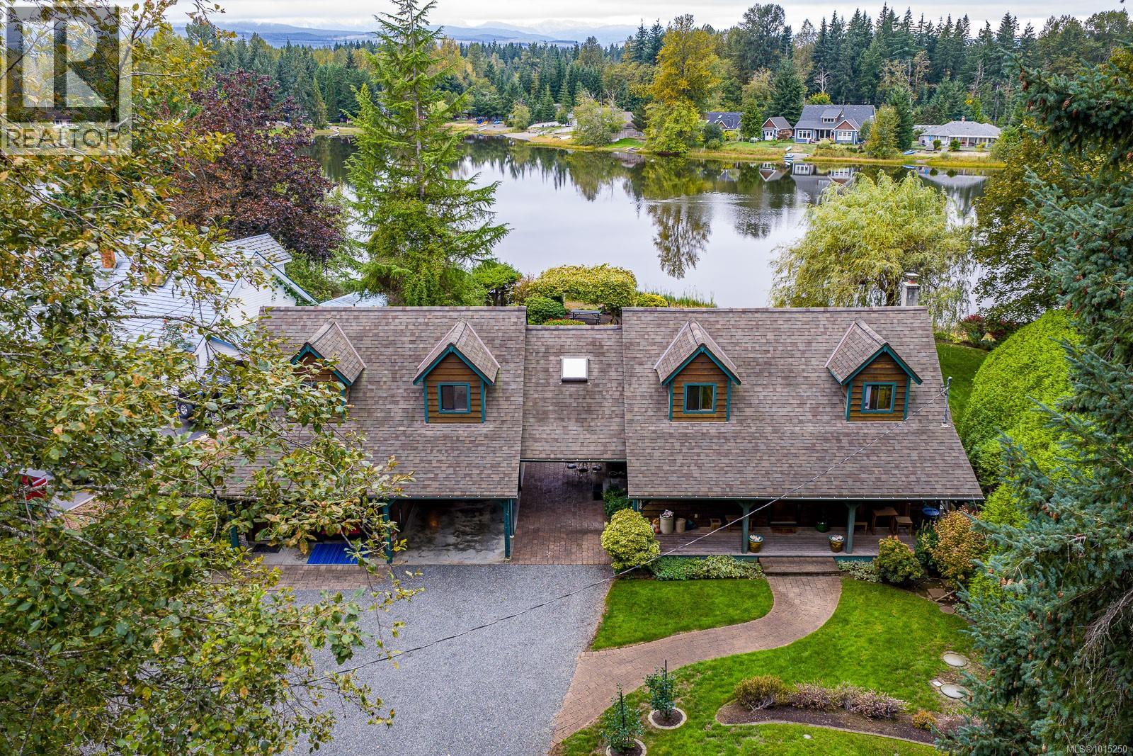 9386 Martin Park Dr, Black Creek, British Columbia