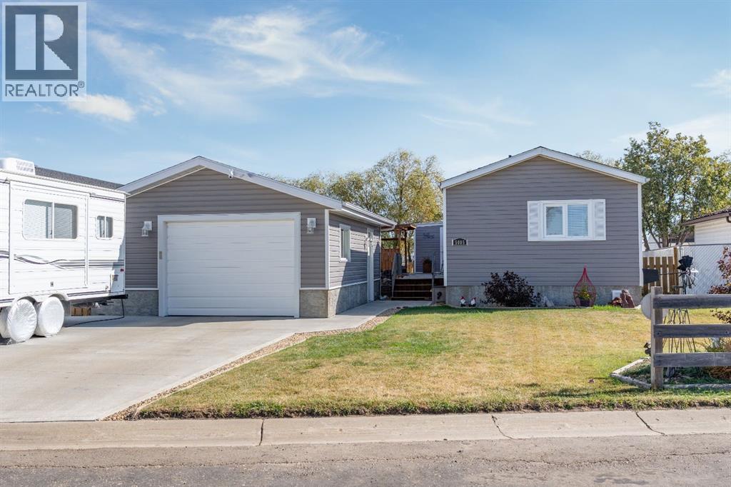 5005 57 Street, Daysland, Alberta  T0B 1A0 - Photo 1 - A2261516