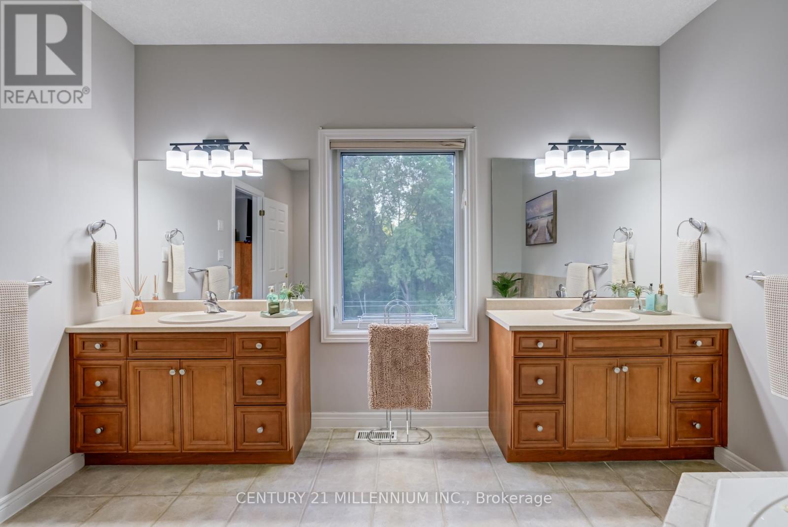 9344 County 1 Road, Caledon, Ontario  L0N 1P0 - Photo 18 - N12416541
