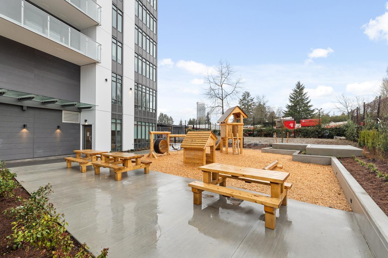 1901 10428 Whalley Boulevard, Surrey, British Columbia  V3T 1W6 - Photo 30 - R3048419