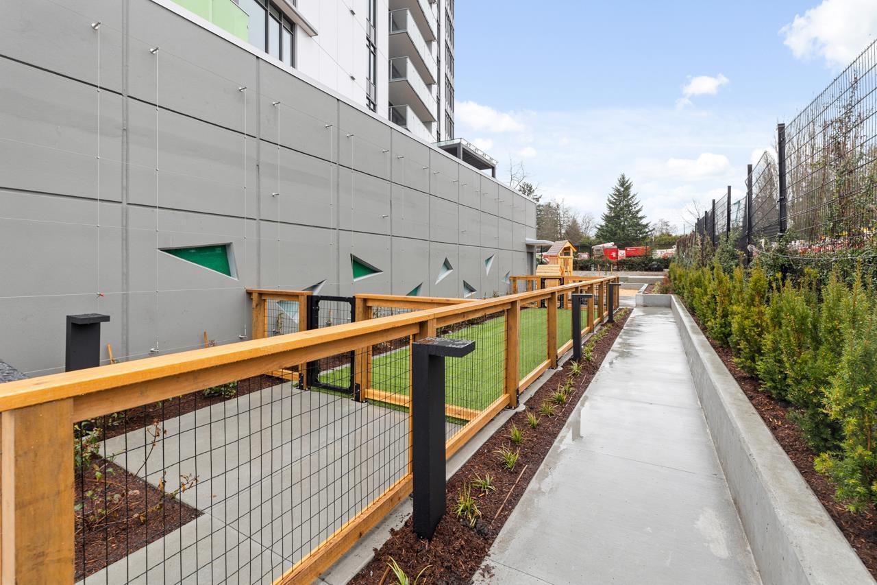 1901 10428 Whalley Boulevard, Surrey, British Columbia  V3T 1W6 - Photo 29 - R3048419