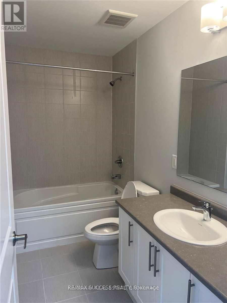 6 Percy Rye Avenue, Markham, Ontario  L6C 3K1 - Photo 27 - N12442663