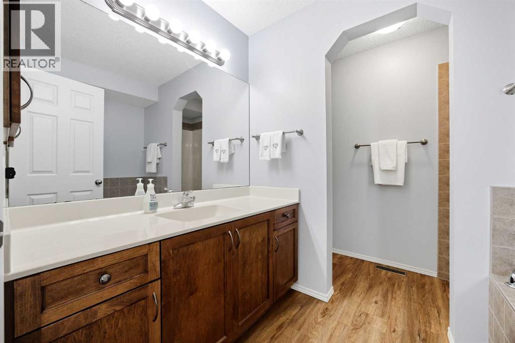 703 Tuscany Drive Nw, Calgary, Alberta  T3L 3A7 - Photo 13 - A2257755