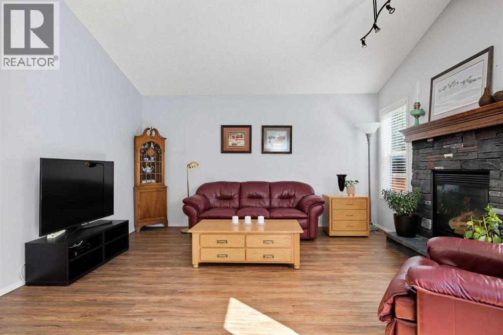 703 Tuscany Drive Nw, Calgary, Alberta  T3L 3A7 - Photo 22 - A2257755
