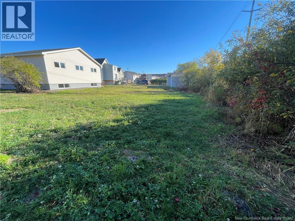240 Highlandview Road, Moncton, New Brunswick  E1A 2L3 - Photo 5 - NB127909