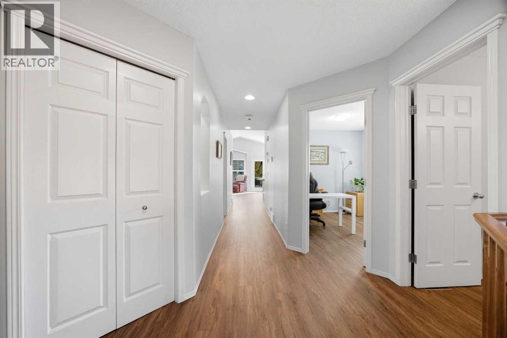 703 Tuscany Drive Nw, Calgary, Alberta  T3L 3A7 - Photo 6 - A2257755