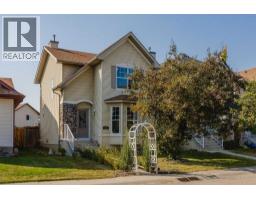 276 Cramond Close SE Cranston