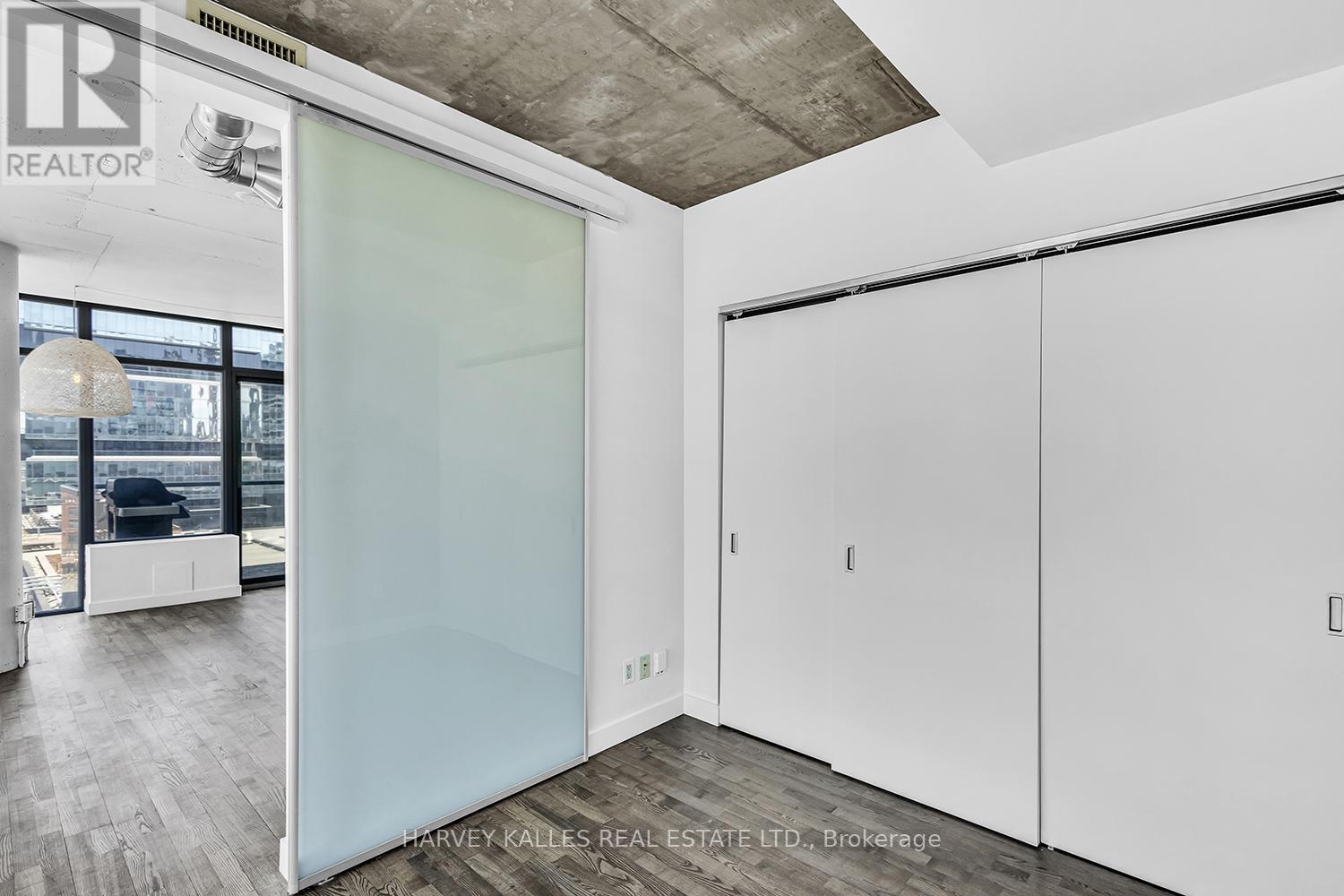 1105 - 138 Princess Street, Toronto, Ontario  M5A 0B1 - Photo 11 - C12442941