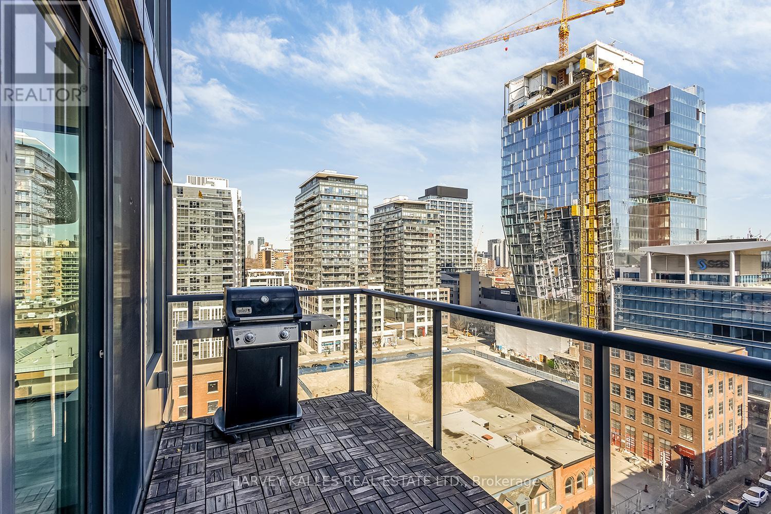 1105 - 138 Princess Street, Toronto, Ontario  M5A 0B1 - Photo 17 - C12442941