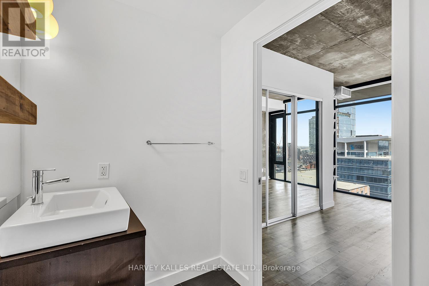 1105 - 138 Princess Street, Toronto, Ontario  M5A 0B1 - Photo 26 - C12442941
