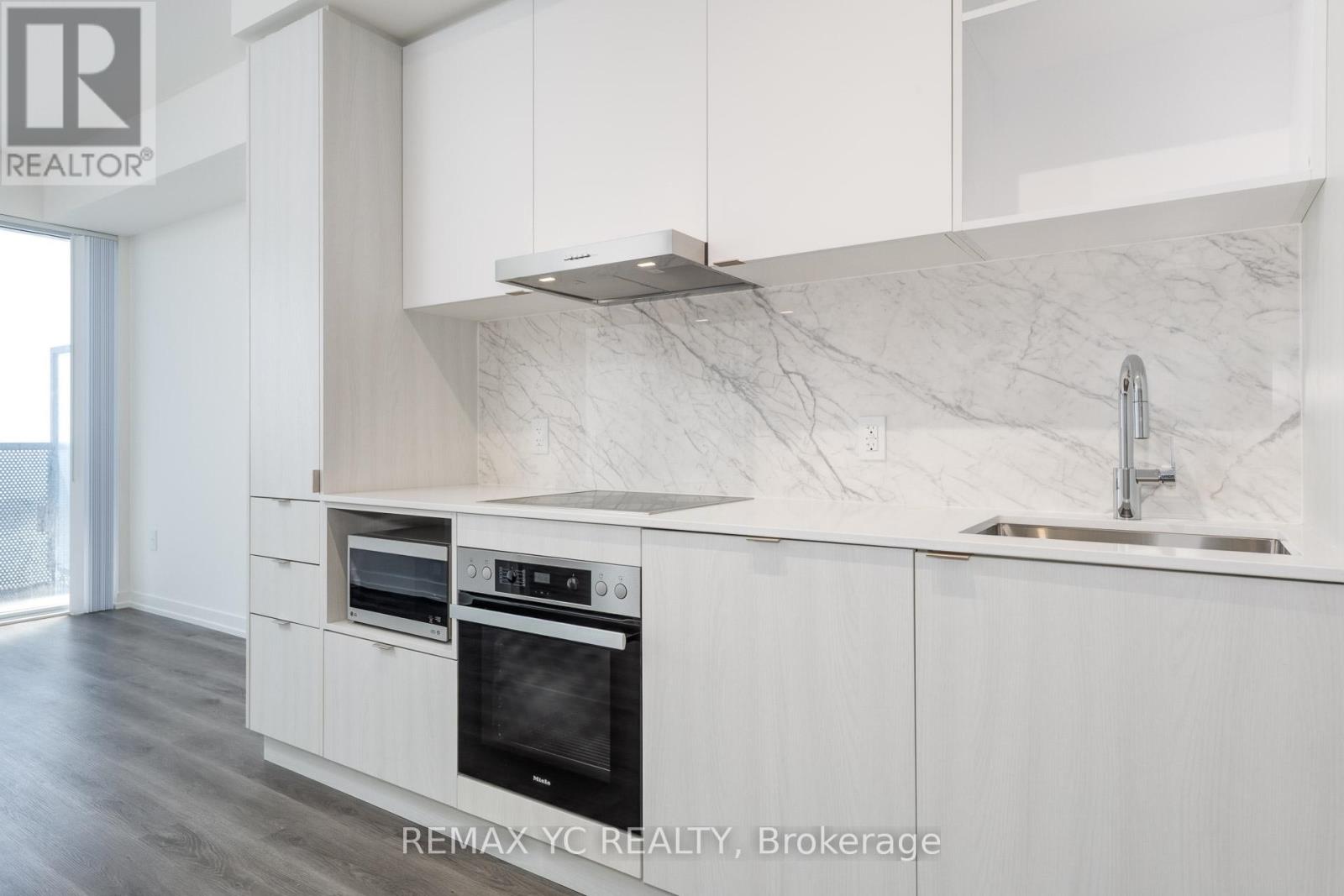 7108 - 138 Downes Street, Toronto (Waterfront Communities), Ontario  M5E 0E4 - Photo 10 - C12442961
