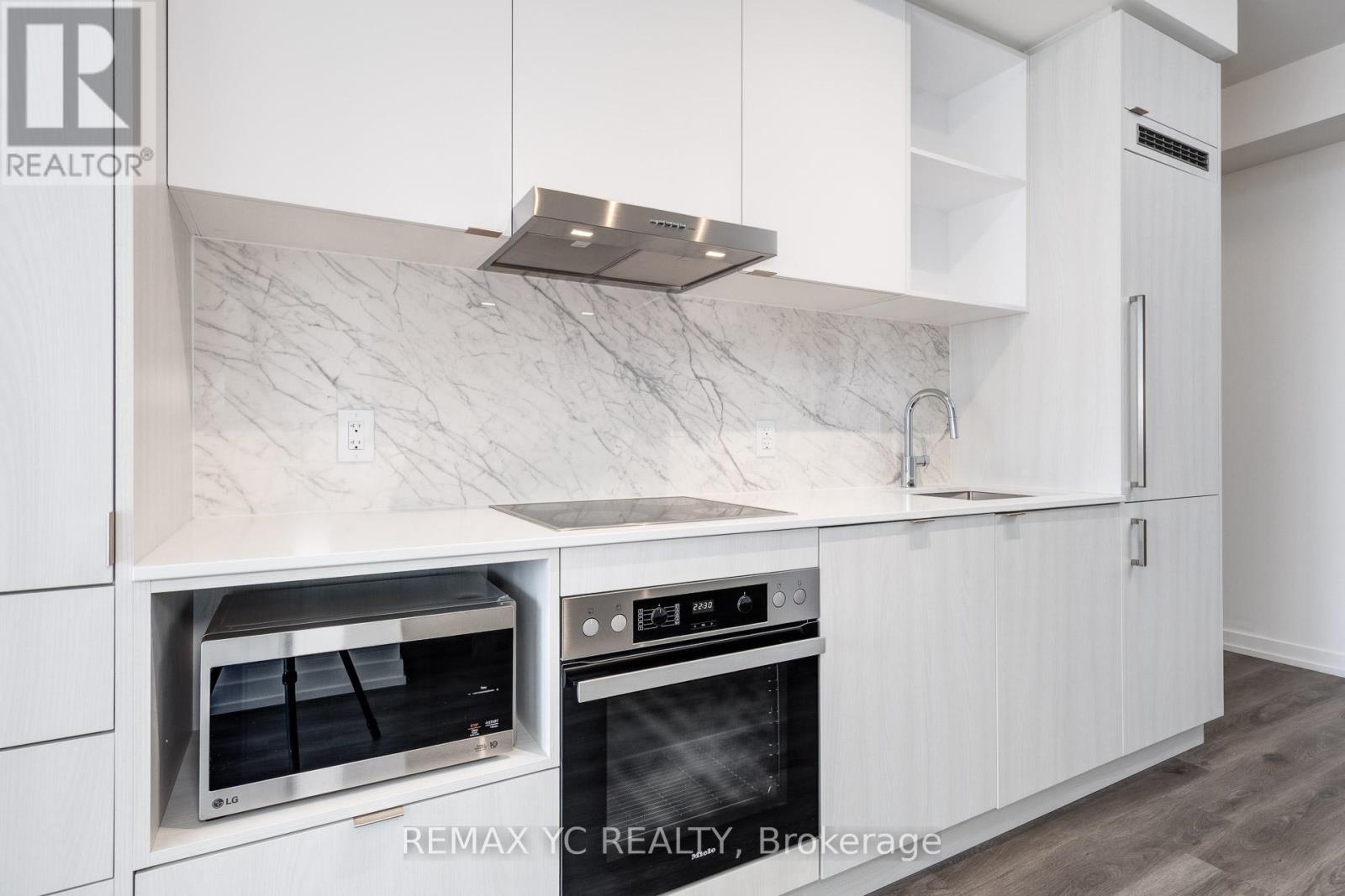 7108 - 138 Downes Street, Toronto (Waterfront Communities), Ontario  M5E 0E4 - Photo 11 - C12442961