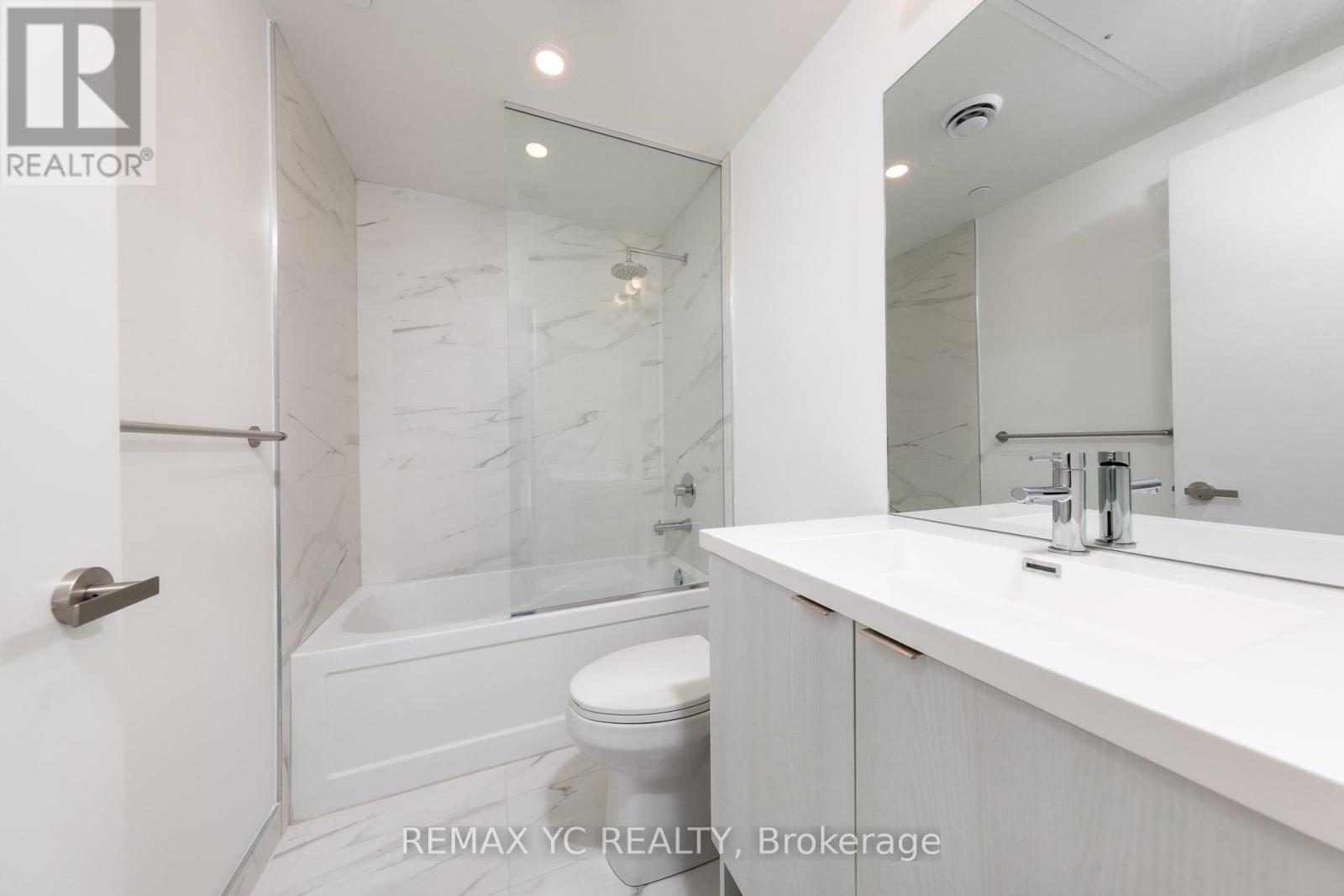 7108 - 138 Downes Street, Toronto (Waterfront Communities), Ontario  M5E 0E4 - Photo 19 - C12442961