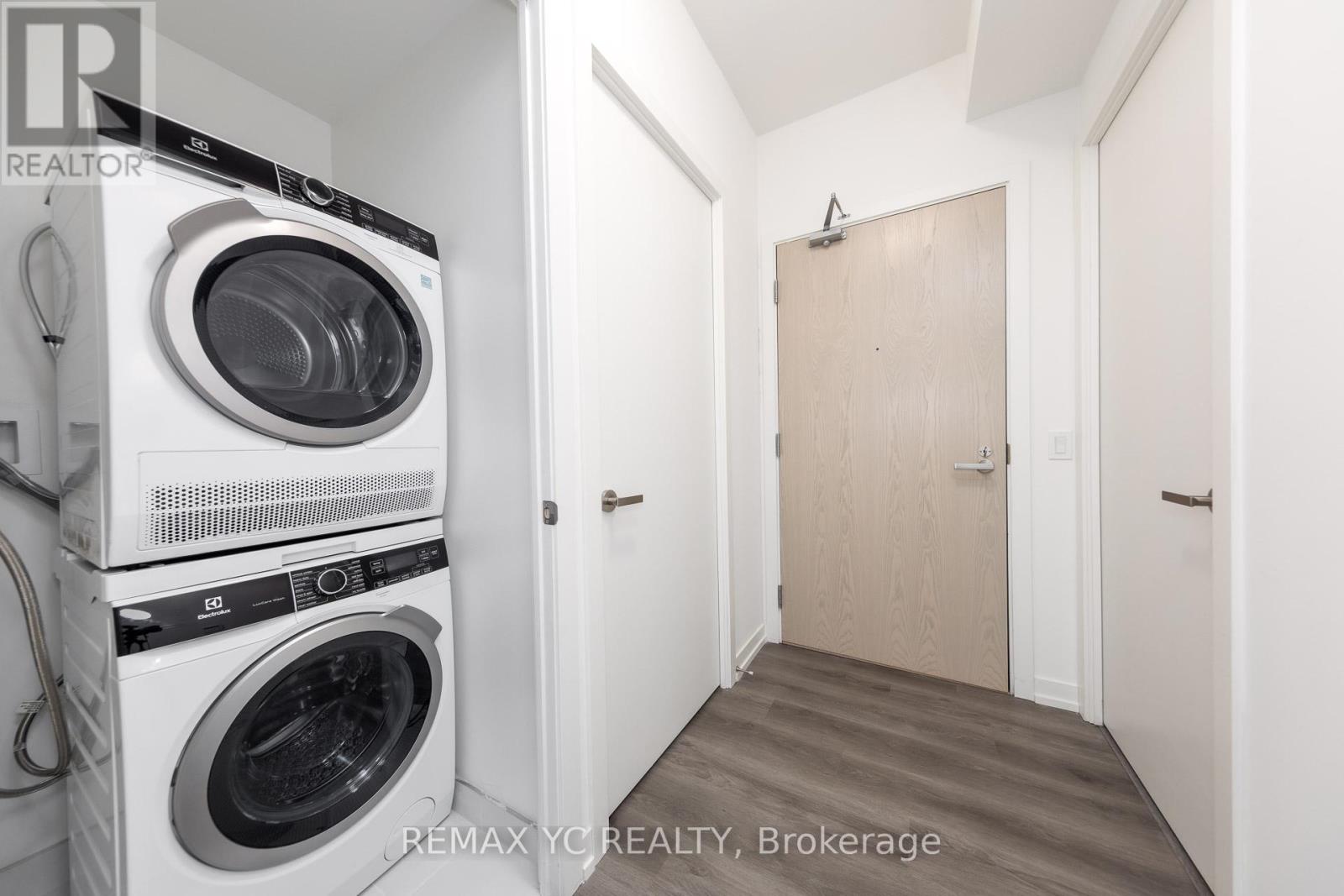 7108 - 138 Downes Street, Toronto (Waterfront Communities), Ontario  M5E 0E4 - Photo 4 - C12442961
