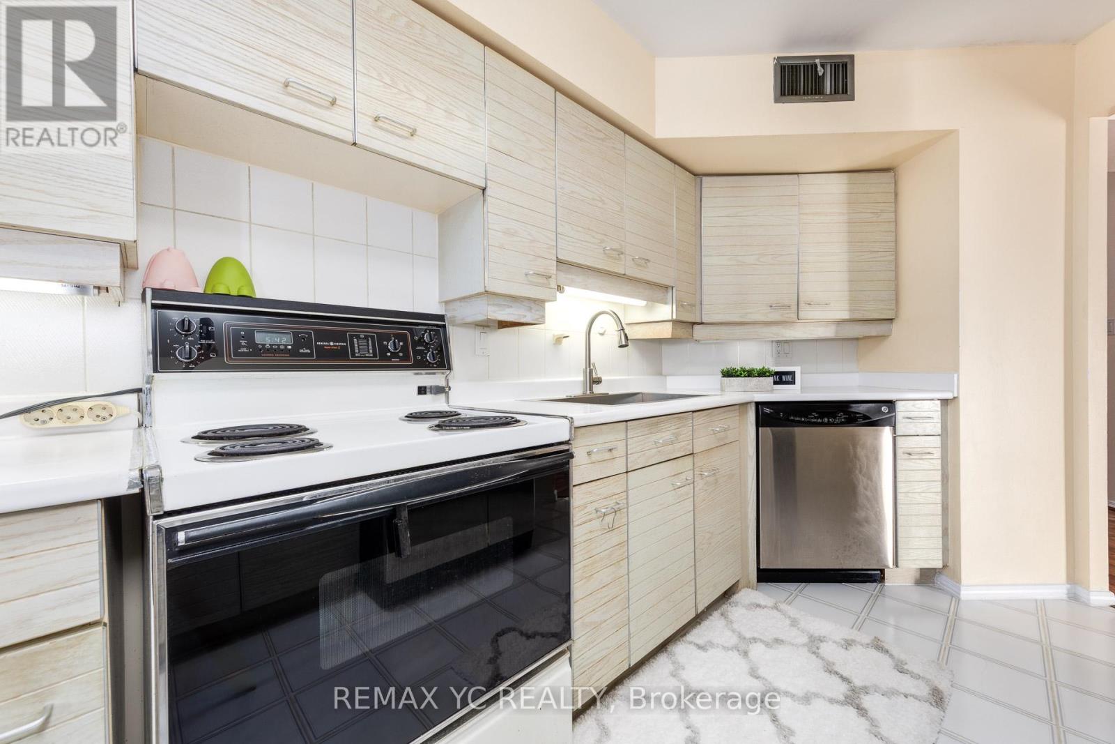 614 - 30 Greenfield Avenue, Toronto (Willowdale East), Ontario  M2N 6N3 - Photo 15 - C12442987
