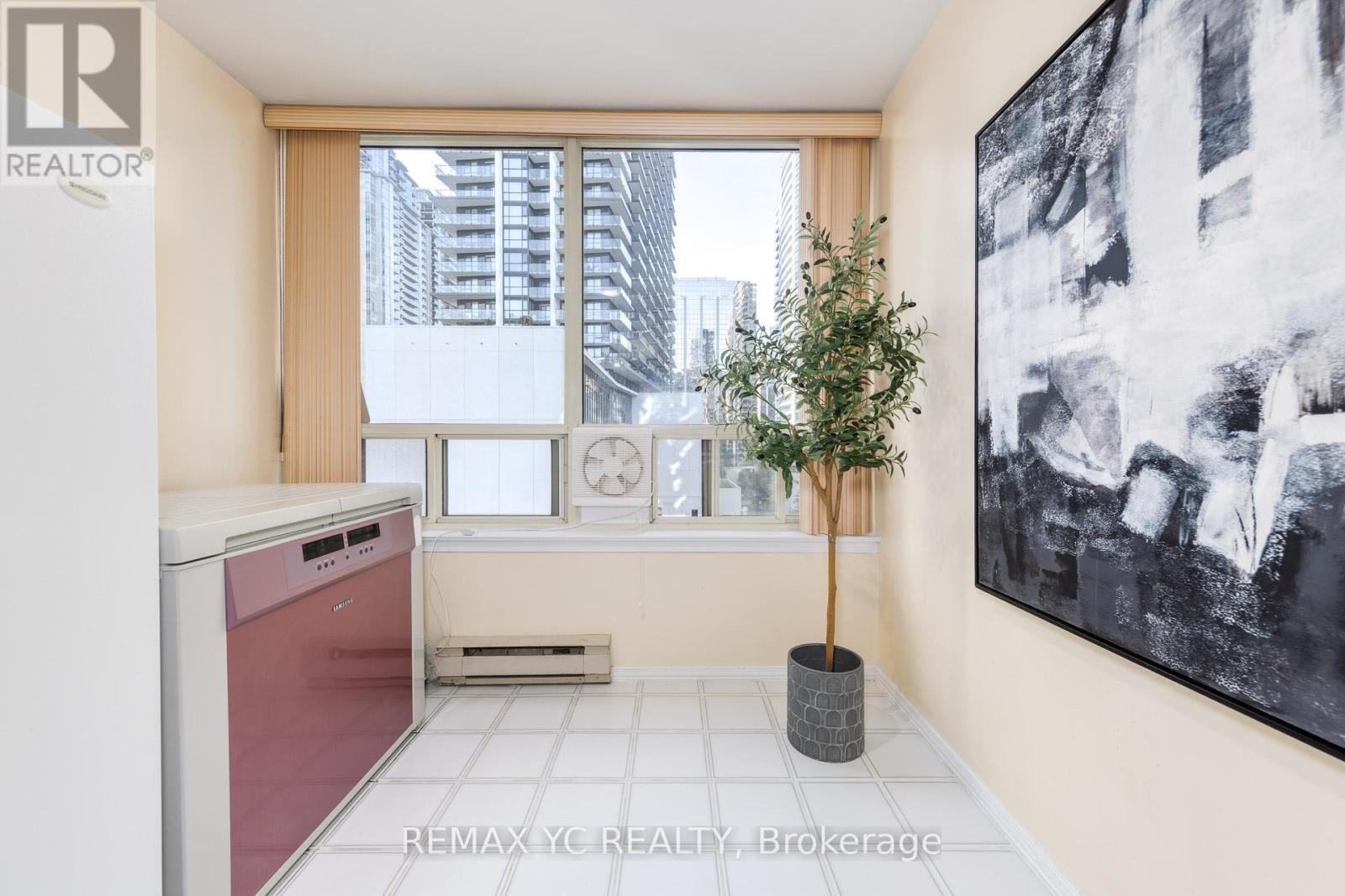 614 - 30 Greenfield Avenue, Toronto (Willowdale East), Ontario  M2N 6N3 - Photo 16 - C12442987