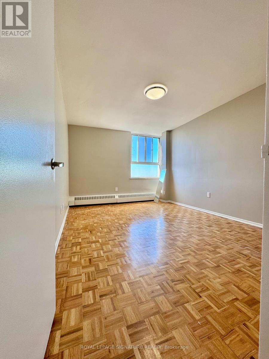 1504 - 6200 Bathurst Street, Toronto, Ontario  M2R 2A3 - Photo 7 - C12442997