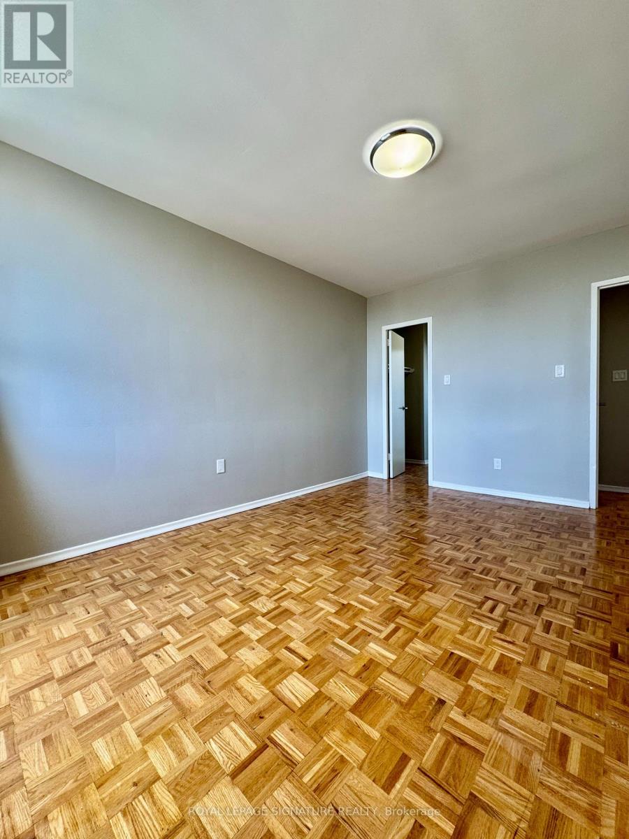 1504 - 6200 Bathurst Street, Toronto, Ontario  M2R 2A3 - Photo 8 - C12442997