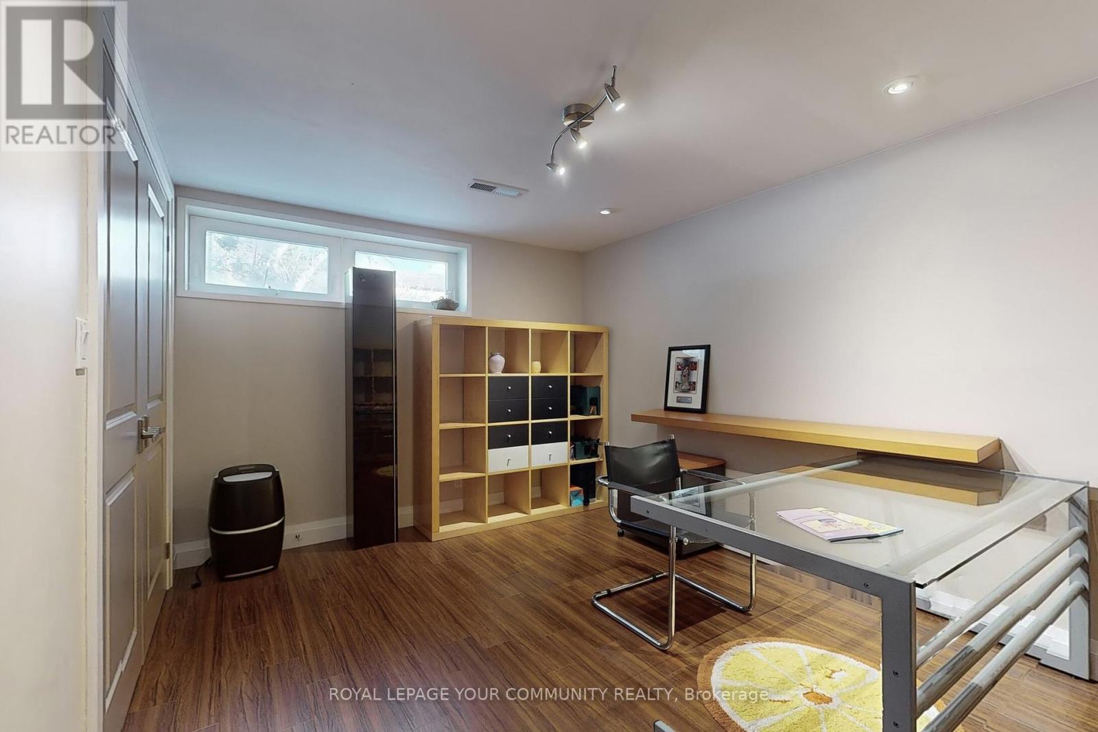 25 Alderdale Court, Toronto (Banbury-Don Mills), Ontario  M3B 2H8 - Photo 19 - C12443005
