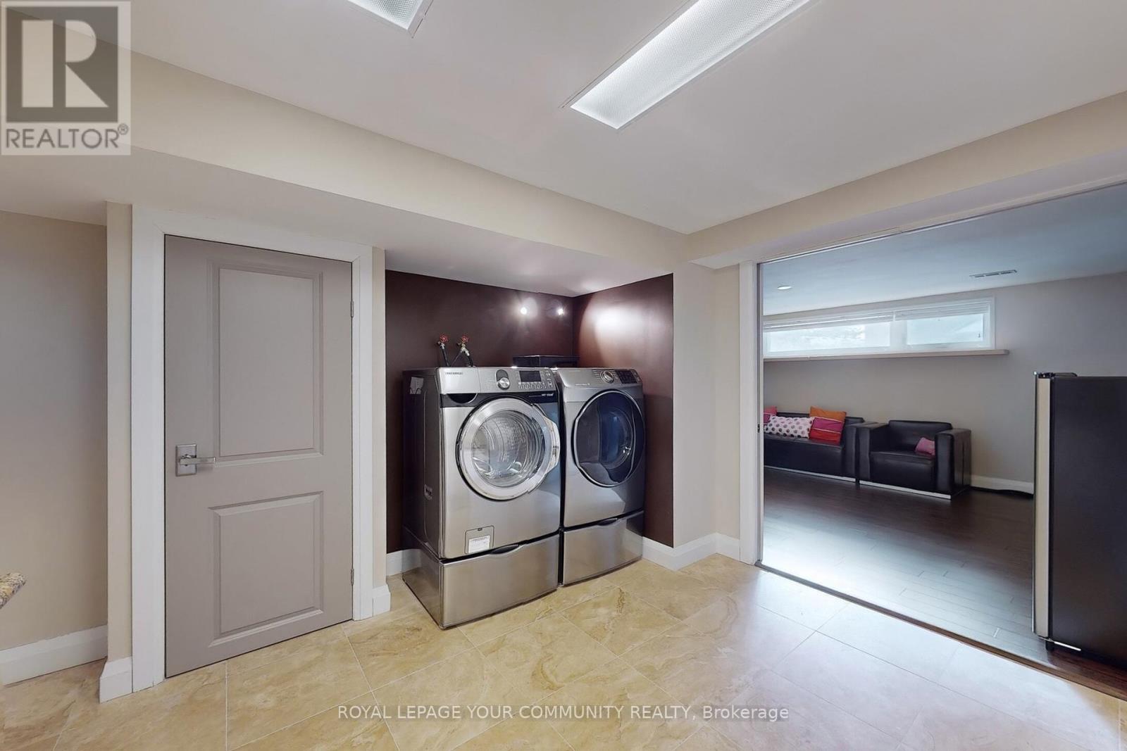 25 Alderdale Court, Toronto (Banbury-Don Mills), Ontario  M3B 2H8 - Photo 22 - C12443005