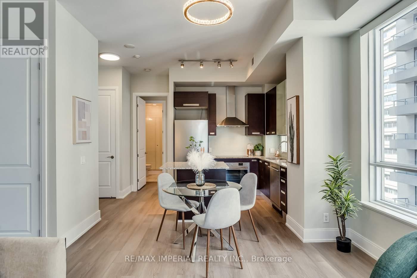1101 - 21 Balmuto Street, Toronto (Bay Street Corridor), Ontario  M4Y 1W4 - Photo 10 - C12443037