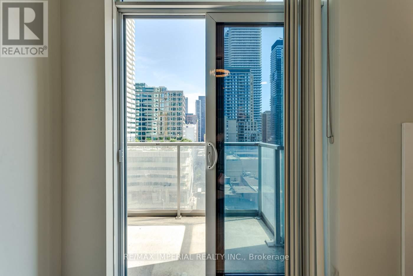 1101 - 21 Balmuto Street, Toronto (Bay Street Corridor), Ontario  M4Y 1W4 - Photo 23 - C12443037