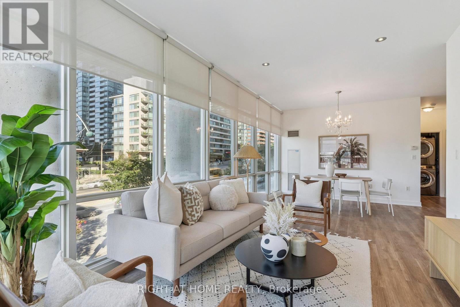 102 - 35 Mariner Terrace, Toronto (Waterfront Communities), Ontario  M5V 3V9 - Photo 10 - C12443064