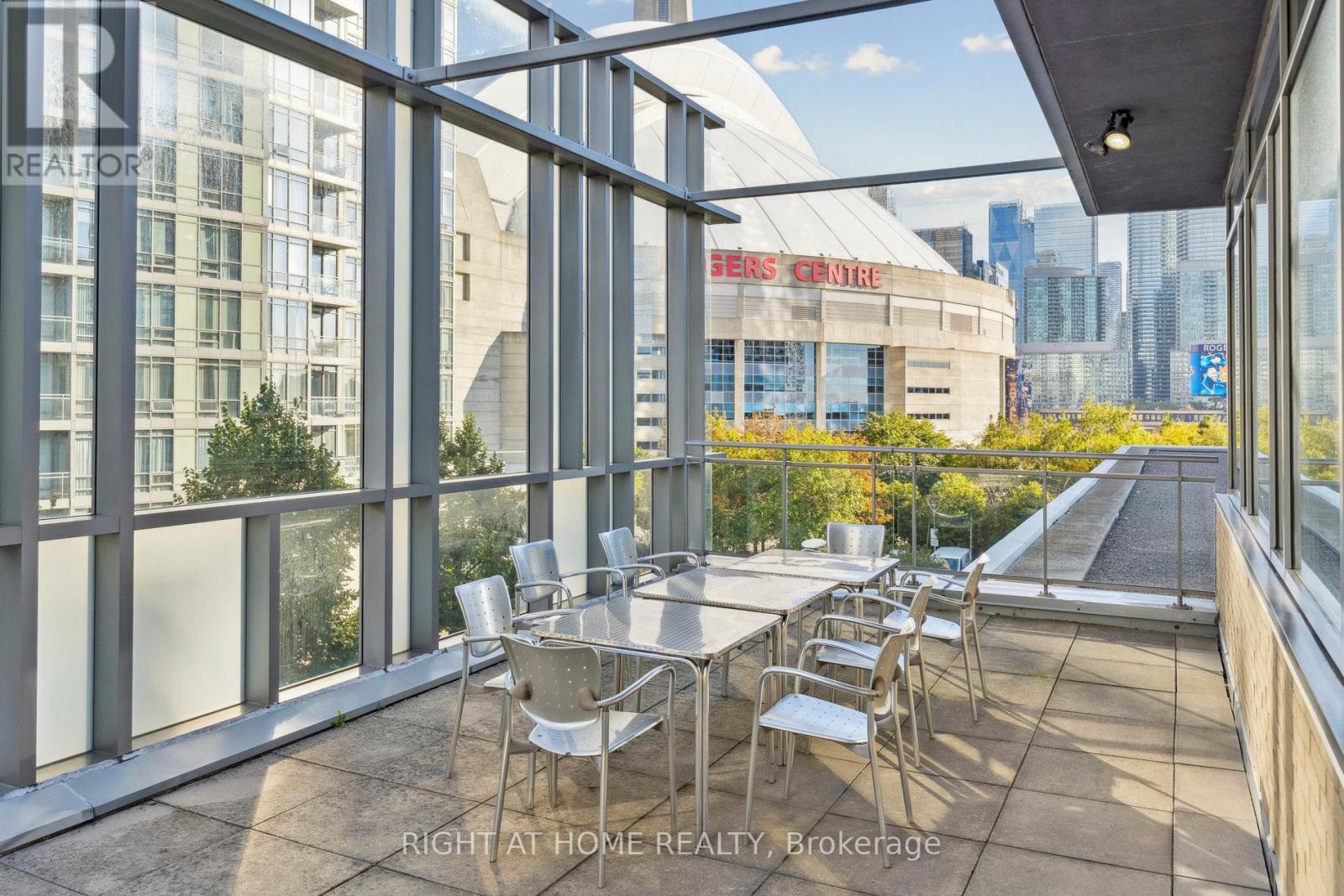 102 - 35 Mariner Terrace, Toronto (Waterfront Communities), Ontario  M5V 3V9 - Photo 37 - C12443064
