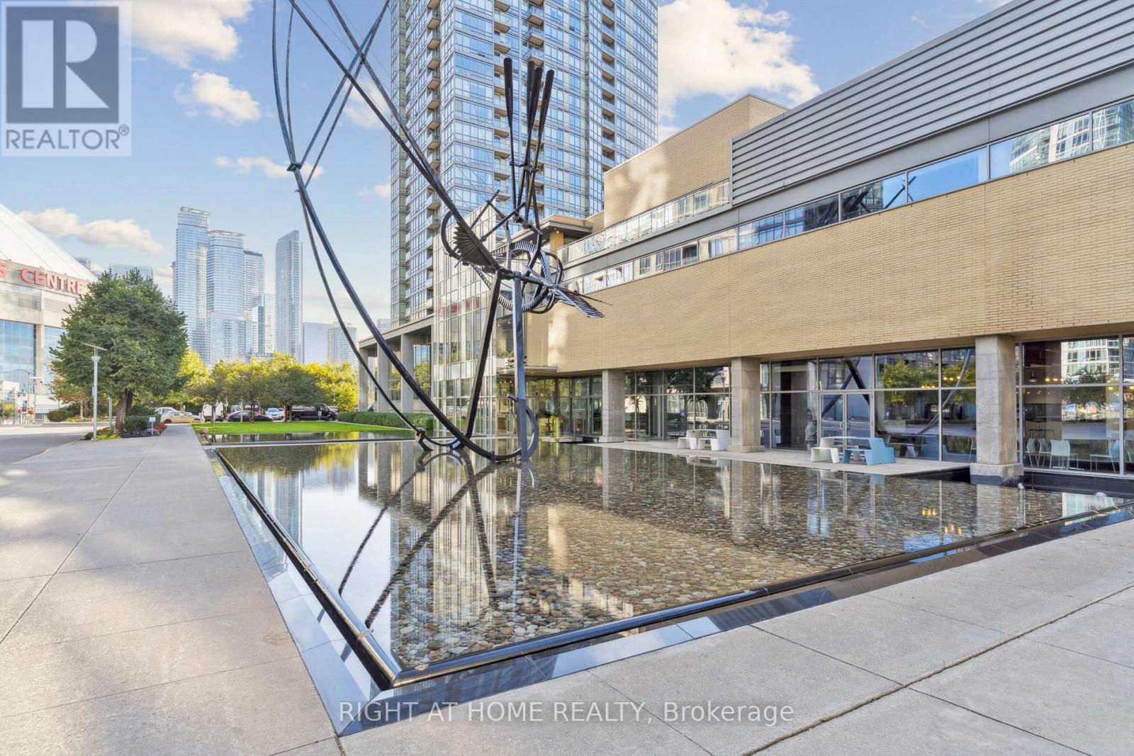 102 - 35 Mariner Terrace, Toronto (Waterfront Communities), Ontario  M5V 3V9 - Photo 39 - C12443064