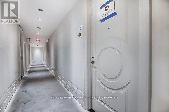 1001 - 88 Blue Jays Way, Toronto, Ontario  M5V 0L7 - Photo 3 - C12443107