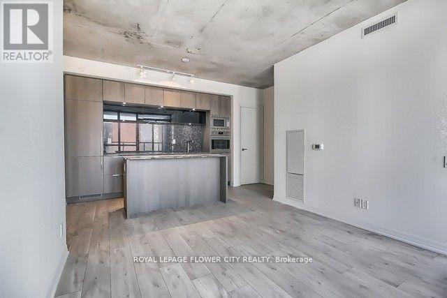 1001 - 88 Blue Jays Way, Toronto, Ontario  M5V 0L7 - Photo 5 - C12443107