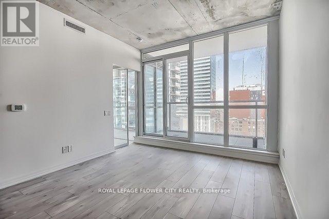 1001 - 88 Blue Jays Way, Toronto, Ontario  M5V 0L7 - Photo 8 - C12443107