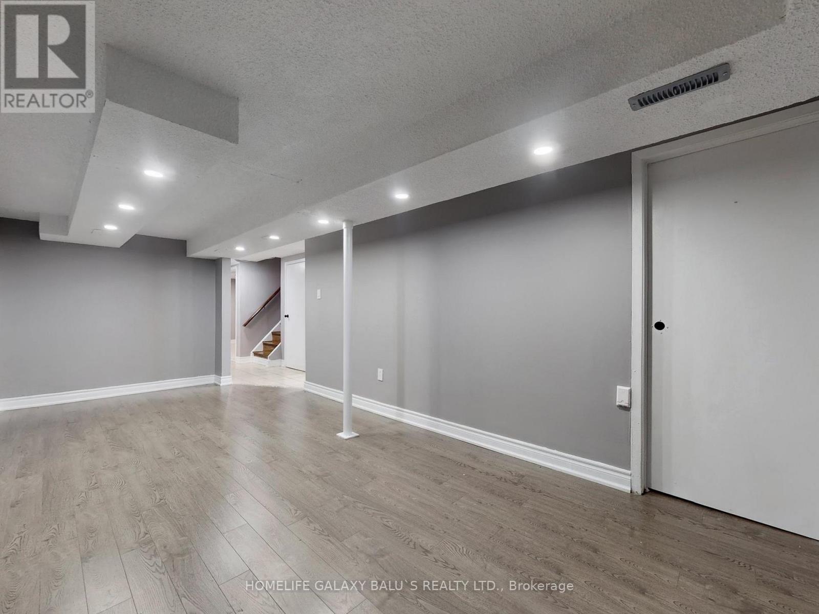 76 Lowry Square, Toronto (Malvern), Ontario  M1B 1N6 - Photo 31 - E12443035