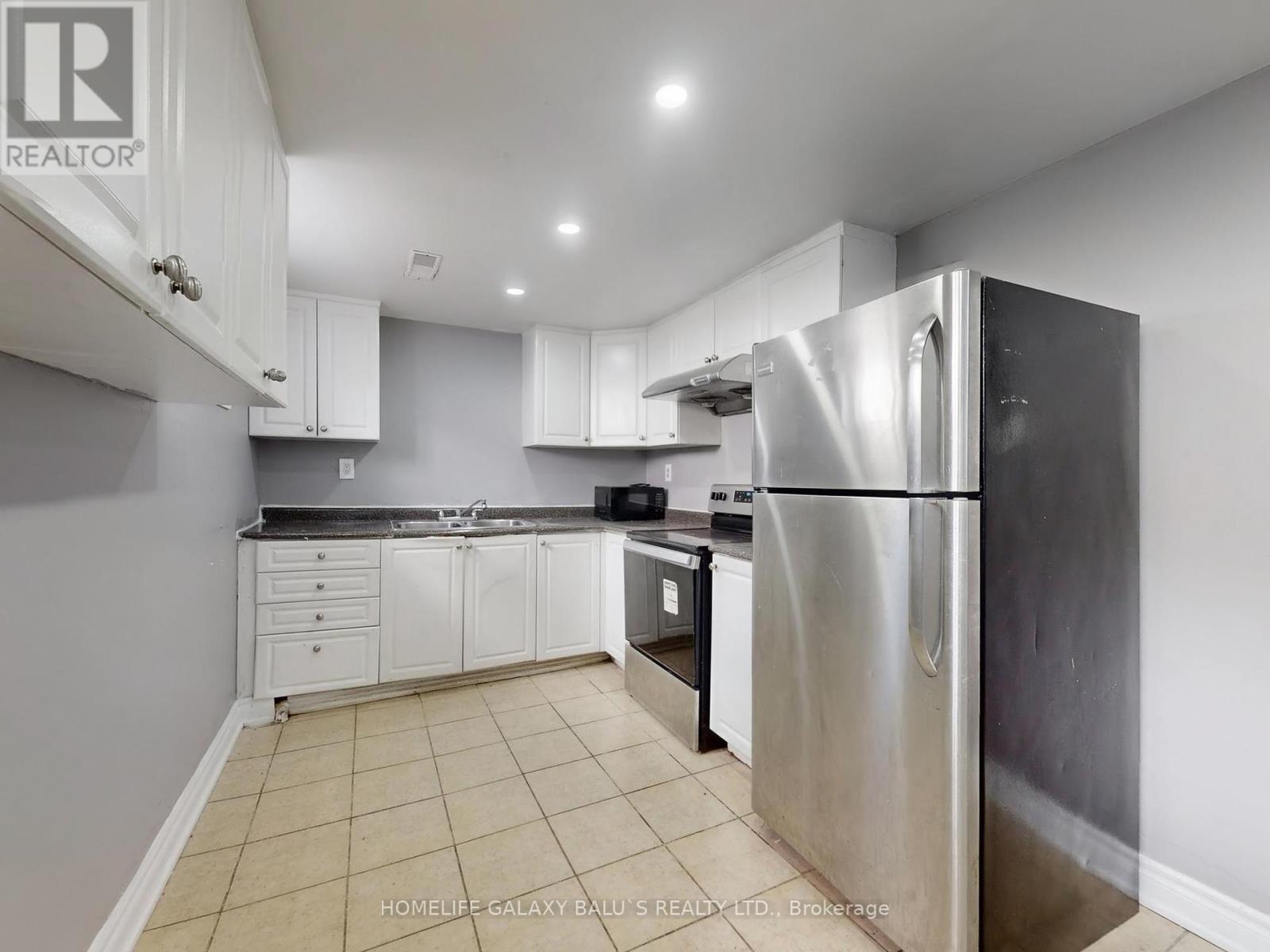 76 Lowry Square, Toronto (Malvern), Ontario  M1B 1N6 - Photo 32 - E12443035