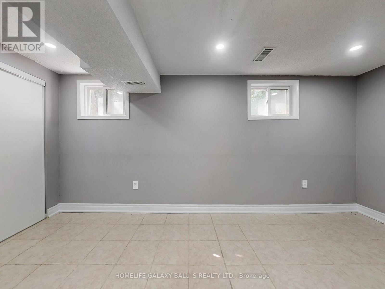 76 Lowry Square, Toronto (Malvern), Ontario  M1B 1N6 - Photo 37 - E12443035