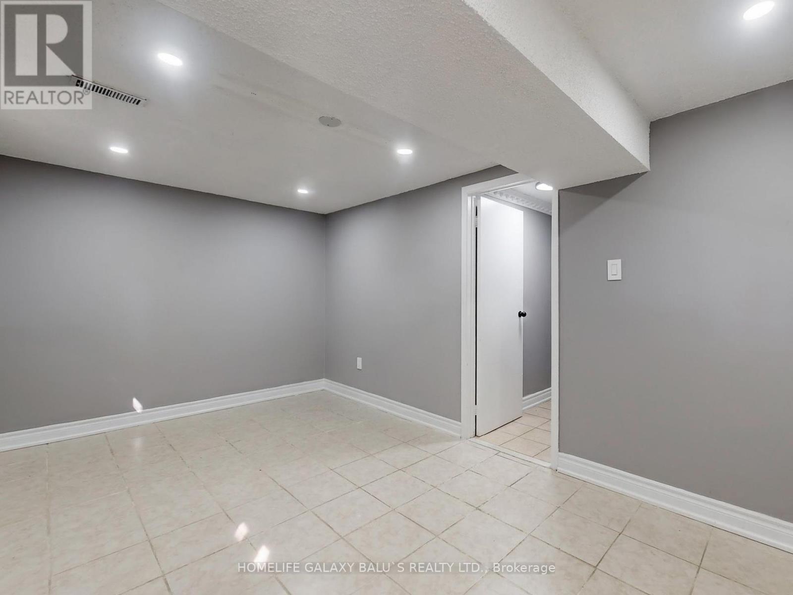 76 Lowry Square, Toronto (Malvern), Ontario  M1B 1N6 - Photo 39 - E12443035
