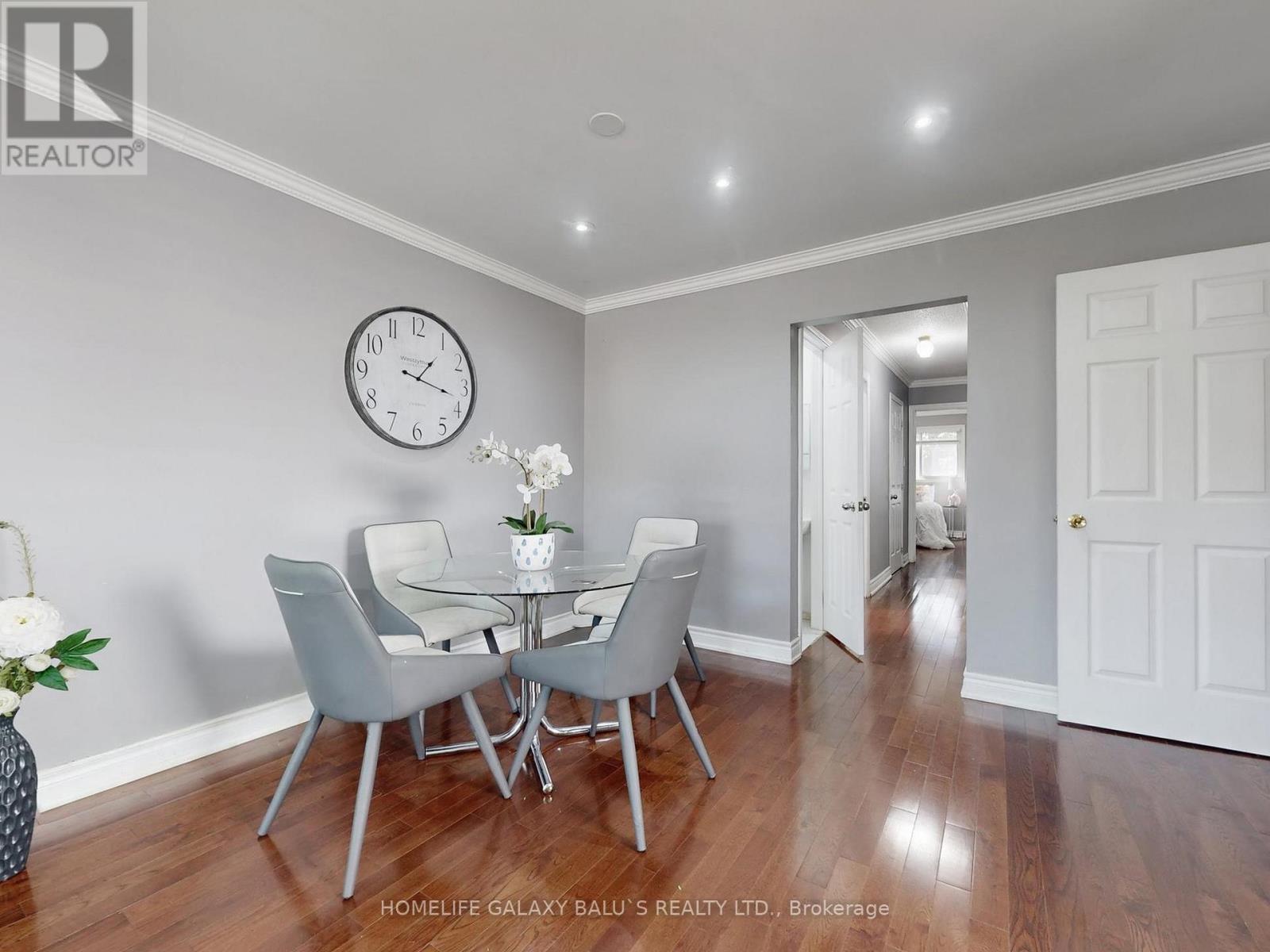 76 Lowry Square, Toronto (Malvern), Ontario  M1B 1N6 - Photo 7 - E12443035