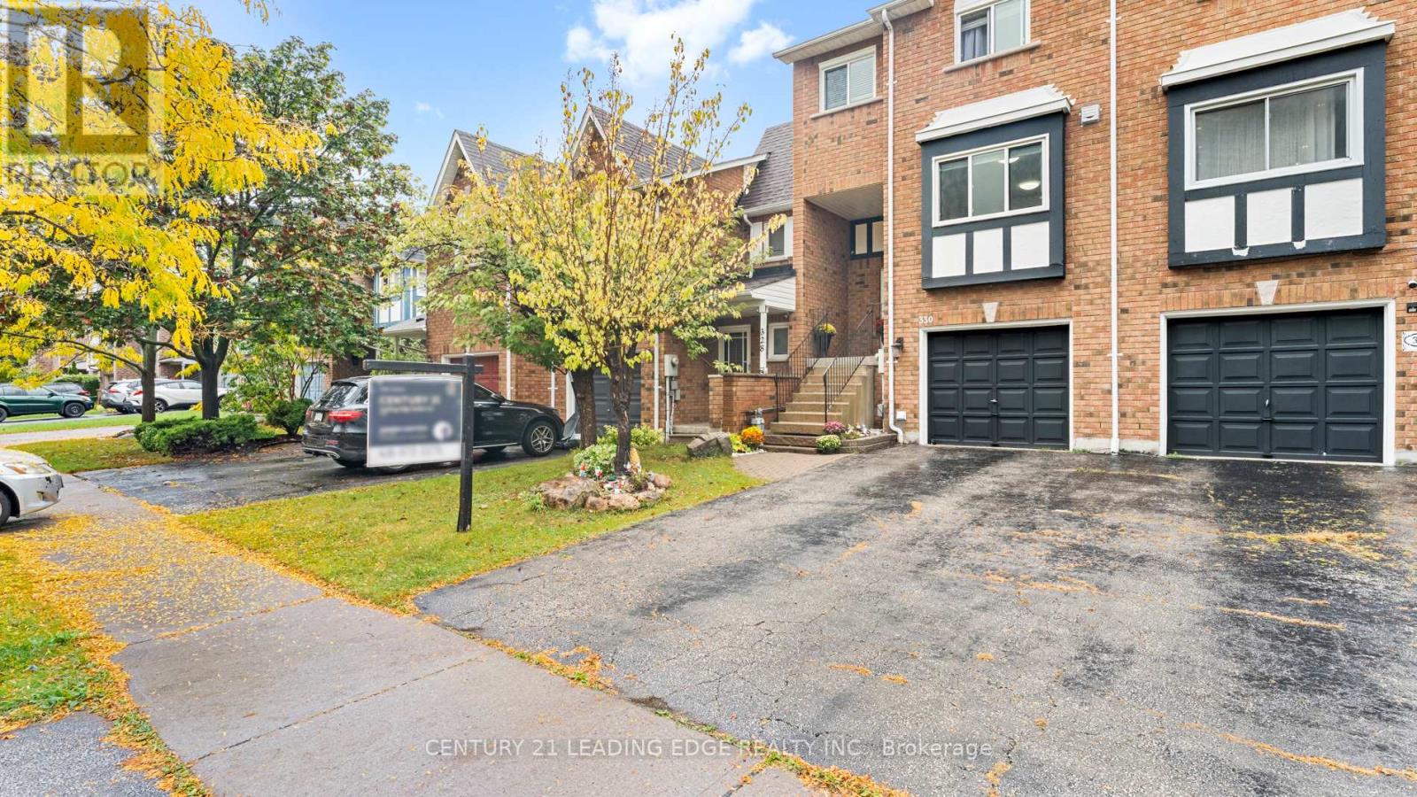330 Sparrow Circle, Pickering (Highbush), Ontario  L1V 6Y3 - Photo 1 - E12443038