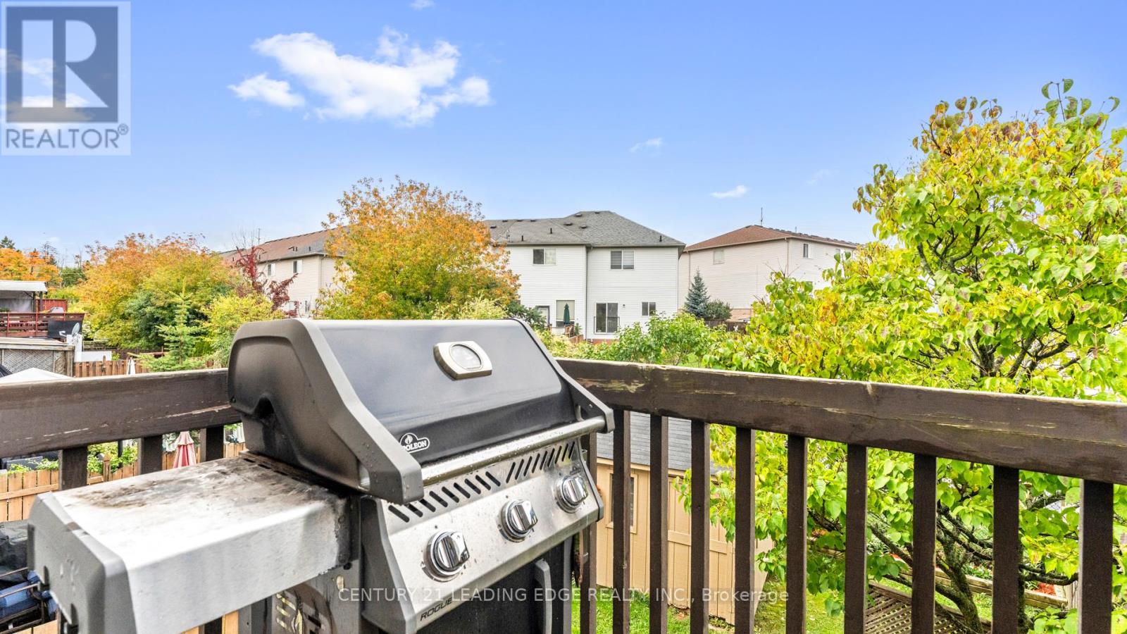 330 Sparrow Circle, Pickering (Highbush), Ontario  L1V 6Y3 - Photo 7 - E12443038
