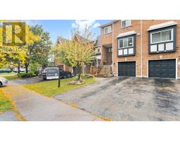 330 SPARROW CIRCLE, Pickering, Ontario