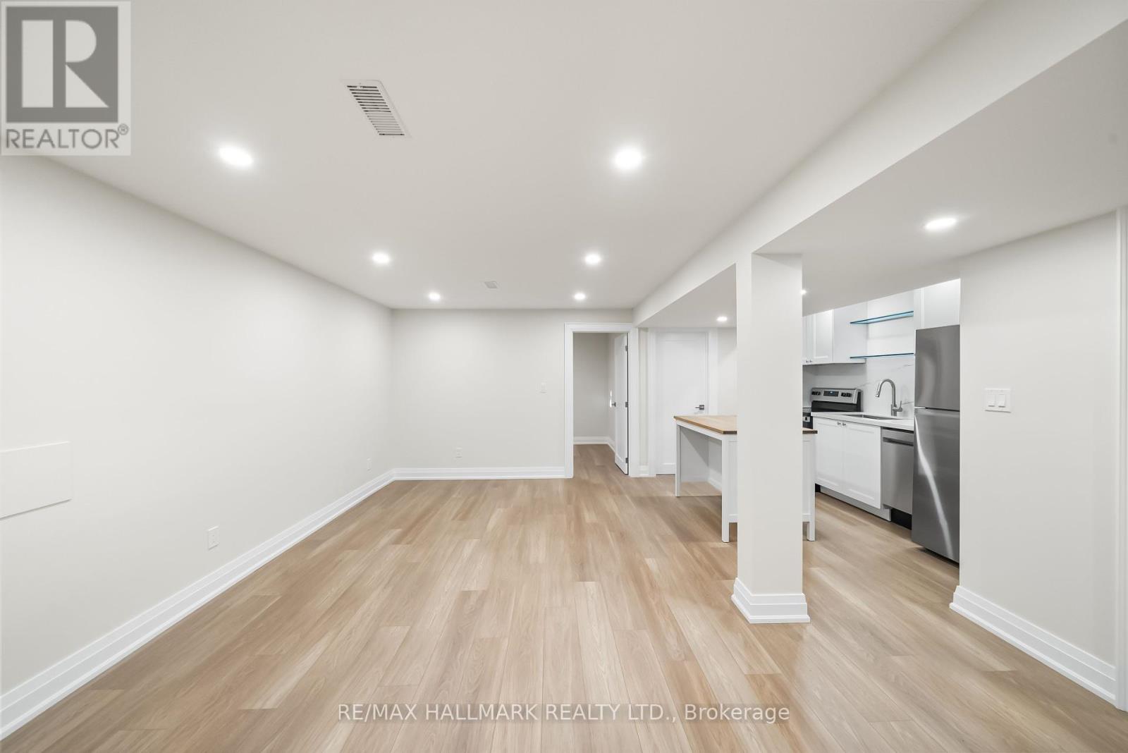 Bsmnt - 304 East Avenue E, Toronto, Ontario  M1C 2W4 - Photo 3 - E12443049