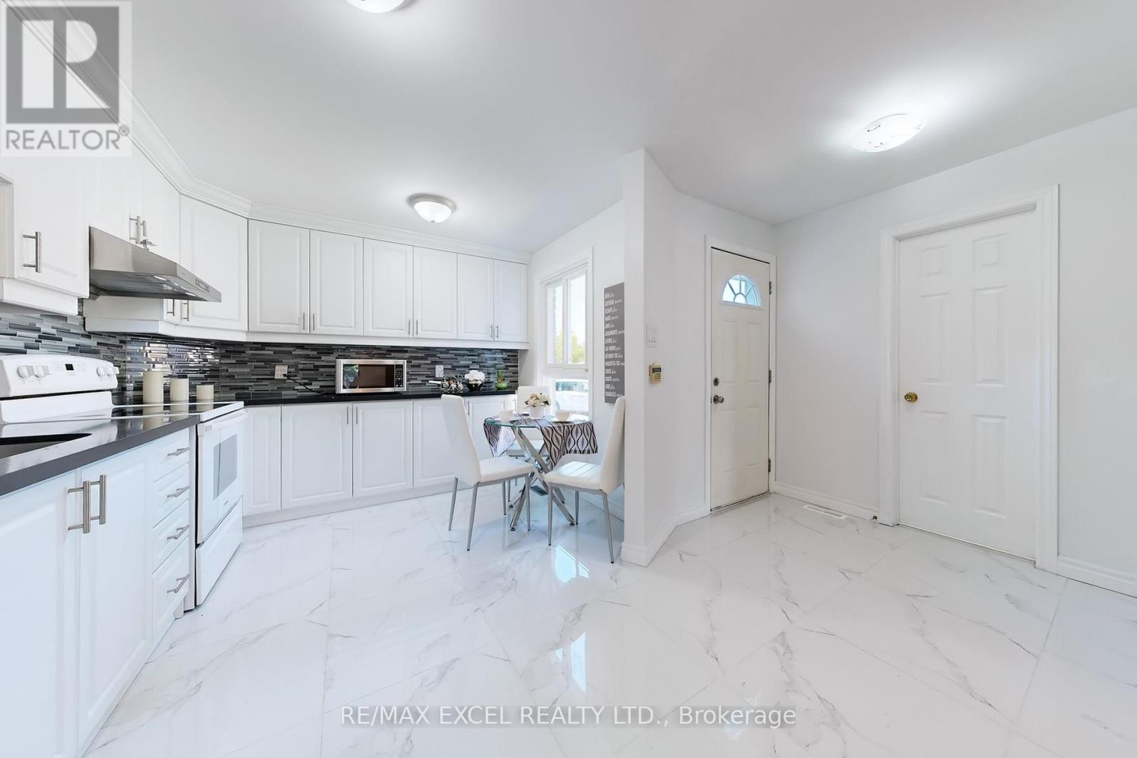 29 Green Spring Drive, Toronto (Milliken), Ontario  M1V 2A9 - Photo 11 - E12443063