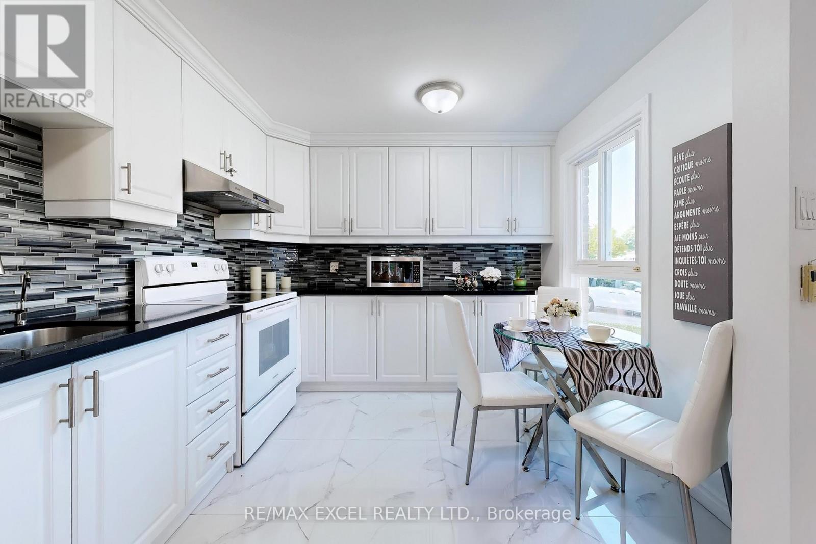 29 Green Spring Drive, Toronto (Milliken), Ontario  M1V 2A9 - Photo 12 - E12443063