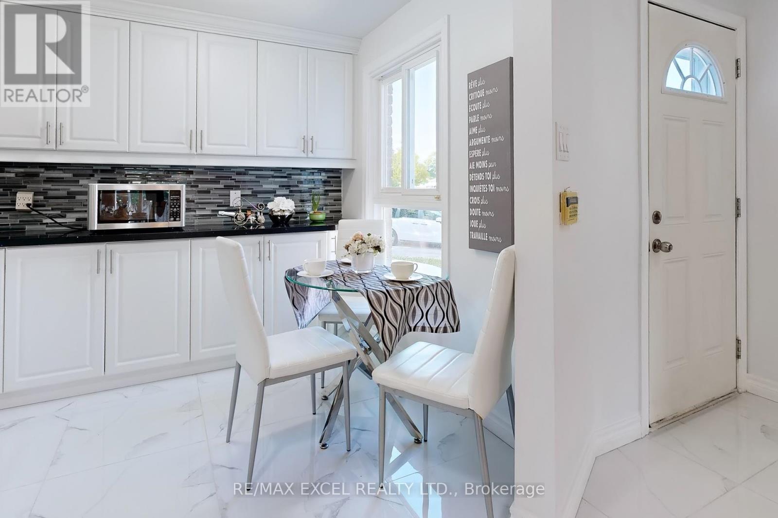 29 Green Spring Drive, Toronto (Milliken), Ontario  M1V 2A9 - Photo 15 - E12443063